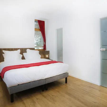 Otel De *